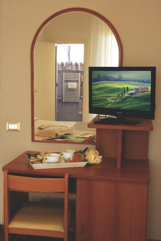 Hotel Aggravi Chianciano Terme Room photo